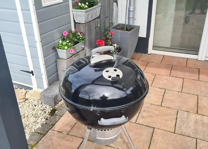 Wohlfuehlen Am Gartenteich