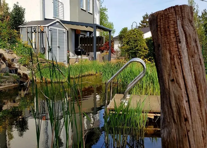 Wohlfuehlen Am Gartenteich