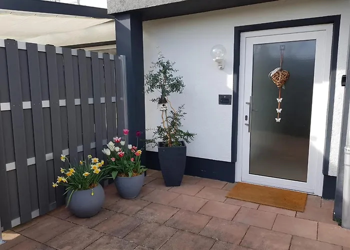 Wohlfuehlen Am Gartenteich